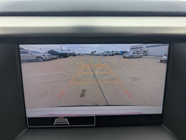 Used 2021 GMC Acadia SLE image 9