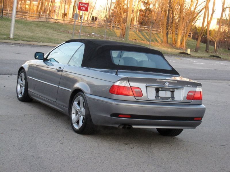 Used 2004 BMW 325Ci Convertible RWD image 12