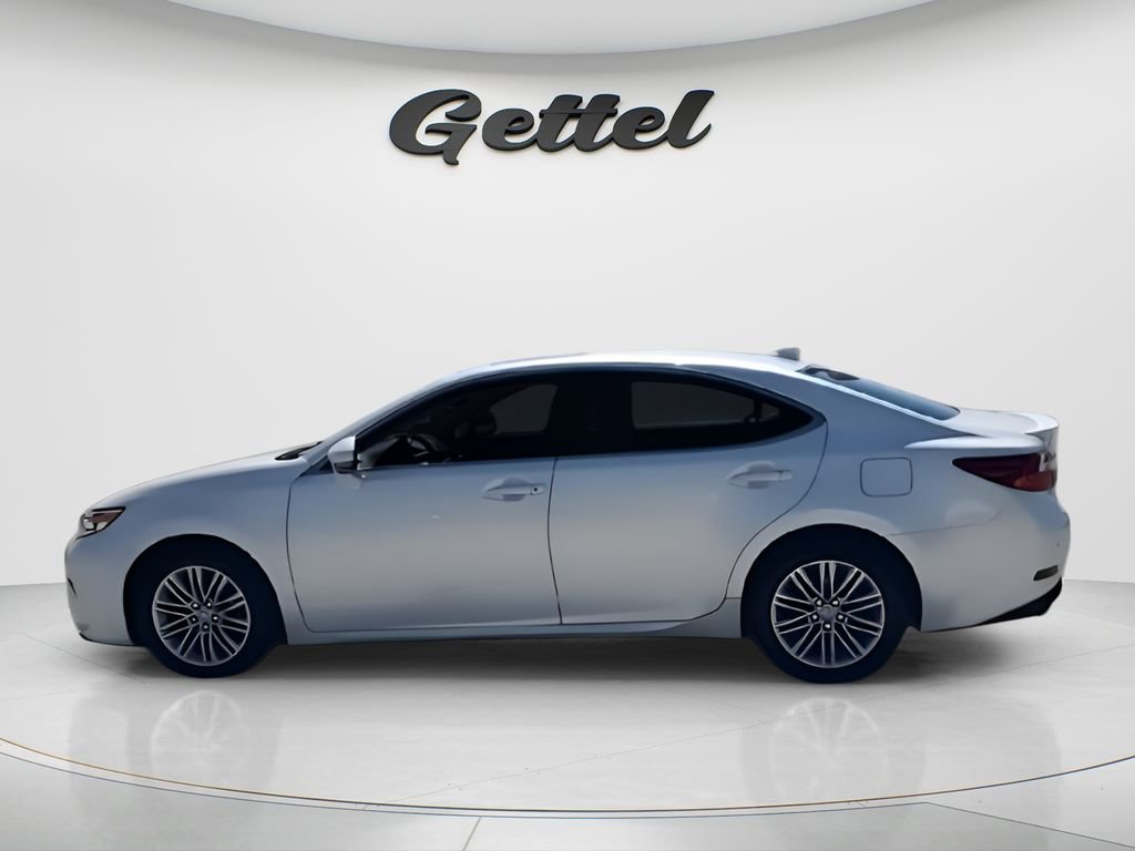 Used 2016 Lexus ES 350 w/ Premium Package w/Wood Trim image 5
