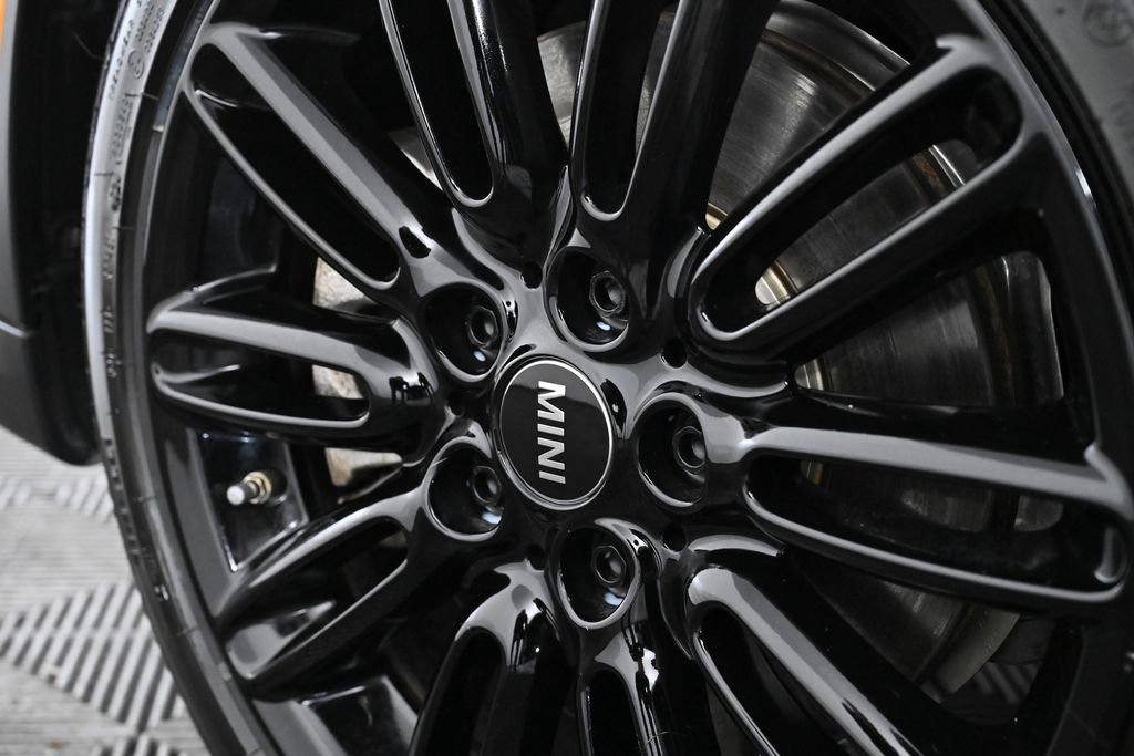 Certified 2023 MINI Cooper S image 30