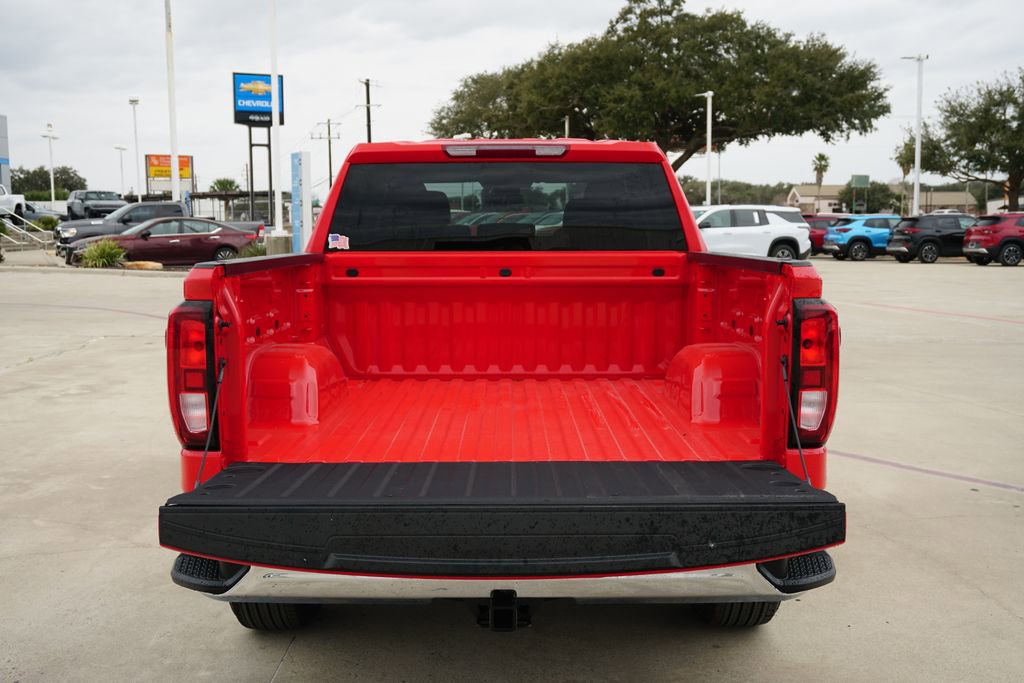 New 2026 GMC Sierra 1500 SLE image 9