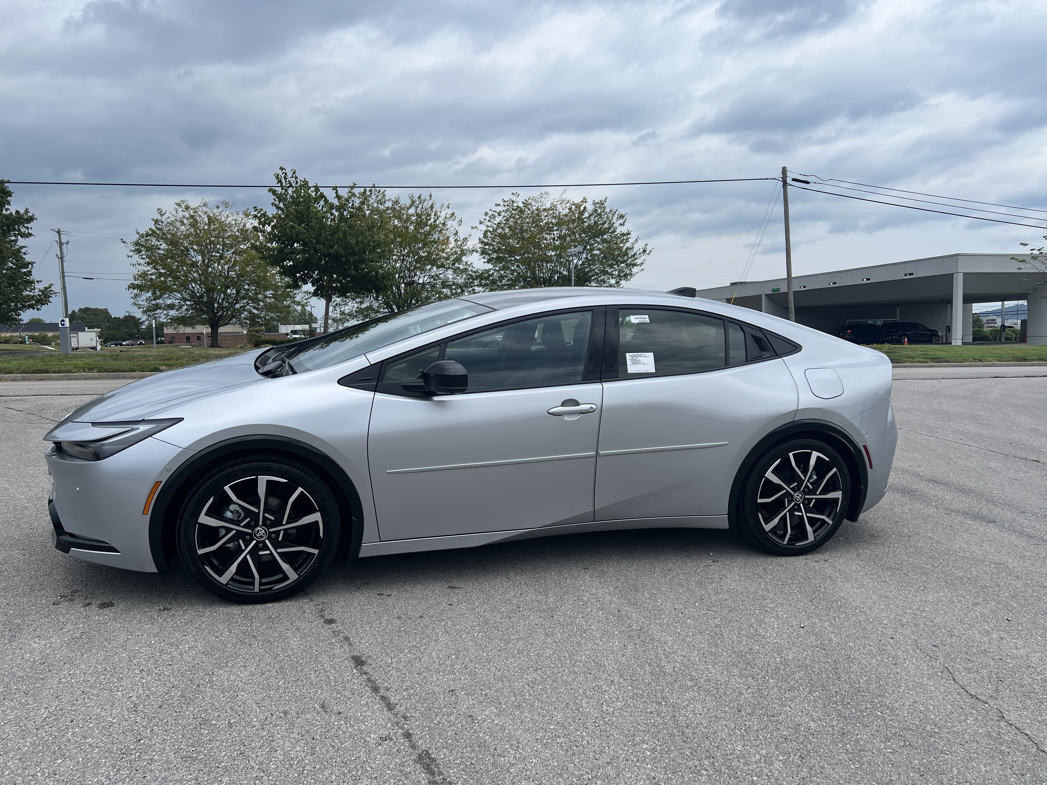 New 2026 Toyota Prius Plug-In Hybrid image 4
