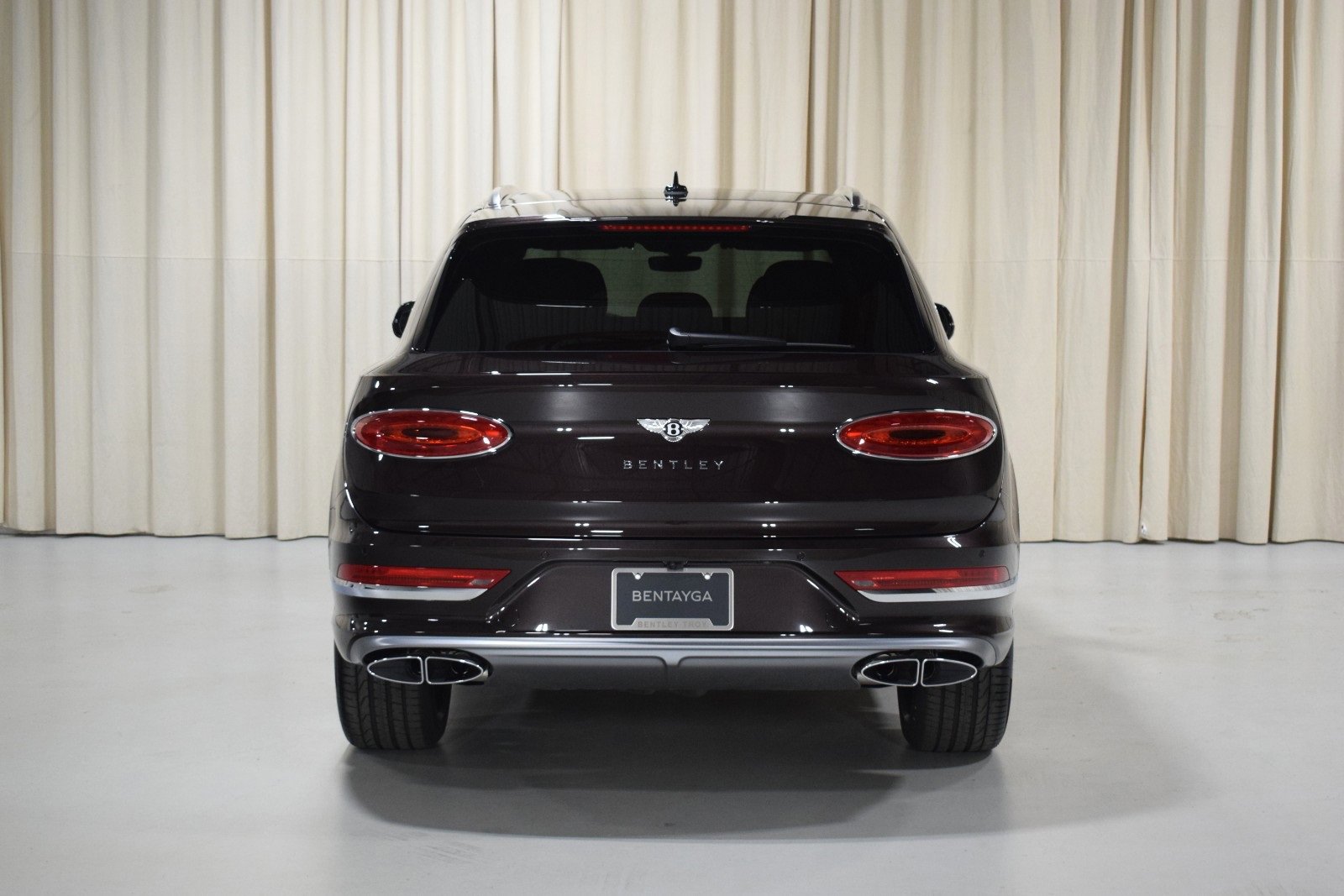 New 2025 Bentley Bentayga image 13