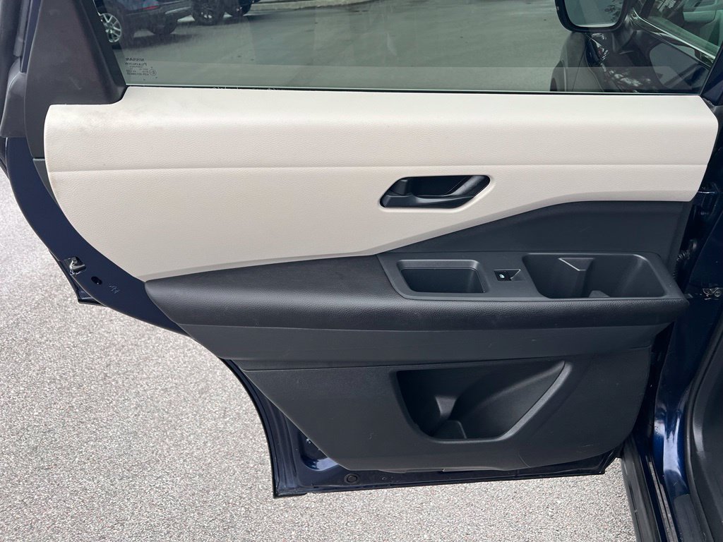 Used 2024 Nissan Pathfinder SV AWD/4WD image 19