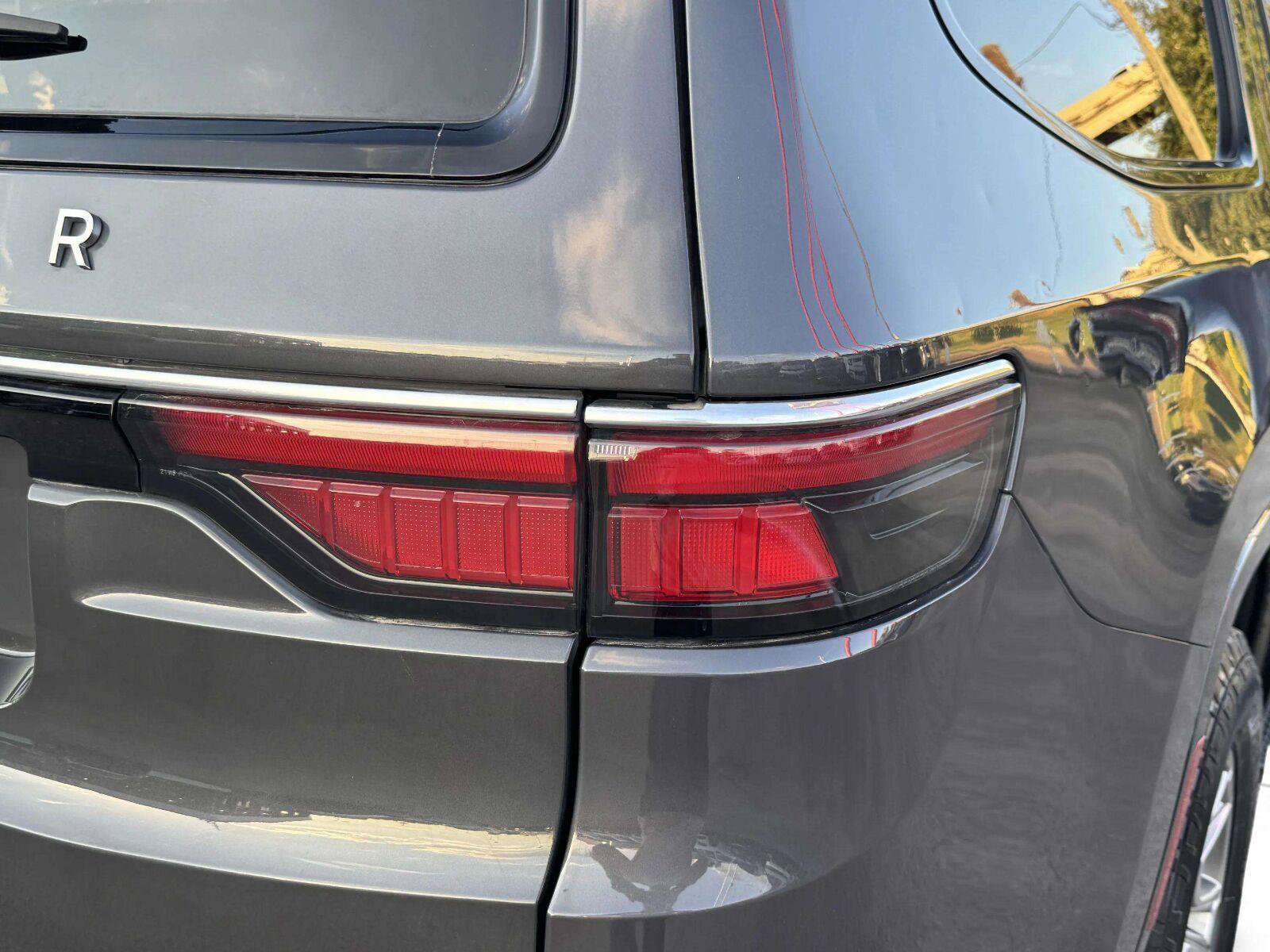 Used 2022 Jeep Wagoneer Series I AWD/4WD image 15