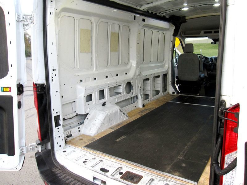 Used 2019 Ford Transit 250 148 Medium Roof image 28