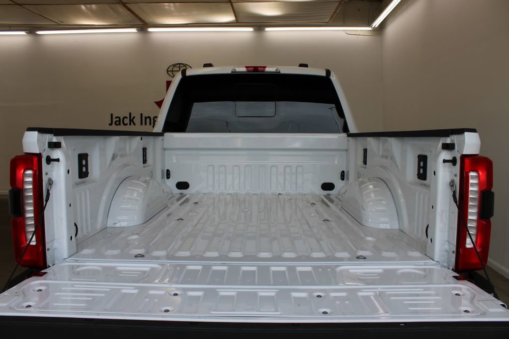 Used 2024 Ford F250 Lariat image 32