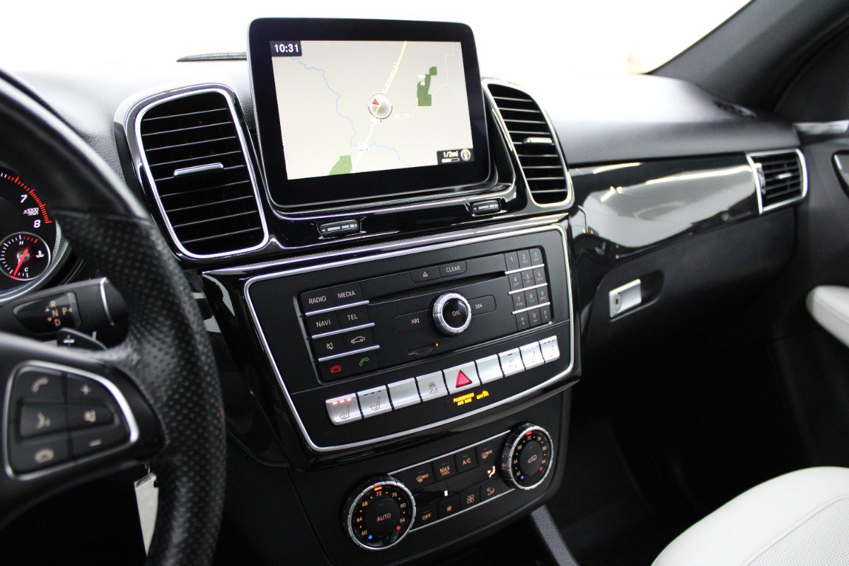 Used 2018 Mercedes-Benz GLE 350 4MATIC image 28