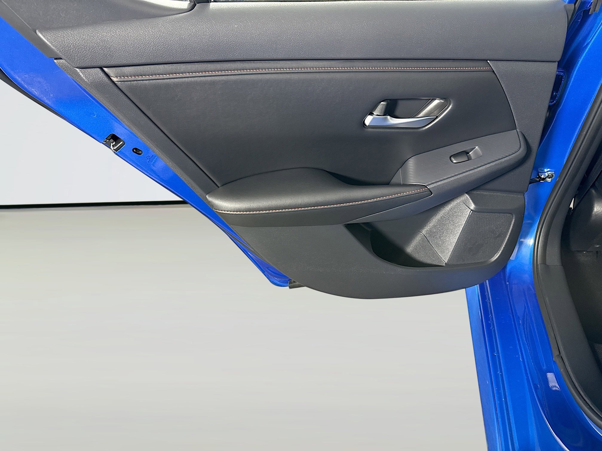 Used 2025 Nissan Sentra SR image 26