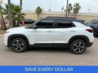 Used 2023 Chevrolet TrailBlazer RS w/ Sun and Liftgate Package FWD image 3