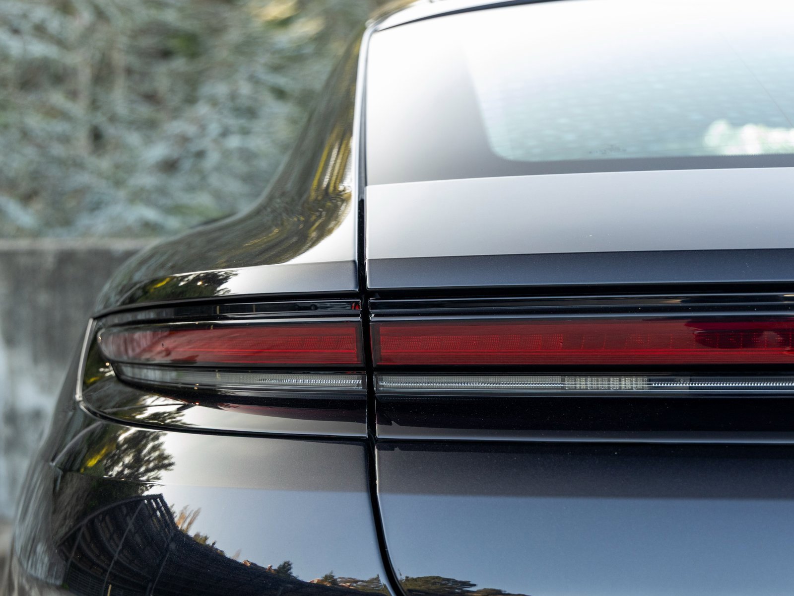 Used 2024 Porsche Panamera 4 image 18