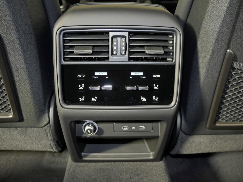 New 2026 Porsche Cayenne AWD/4WD image 36