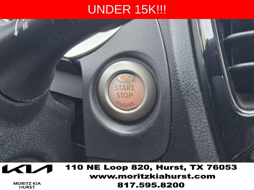 Used 2016 Nissan Juke SV AWD/4WD image 23