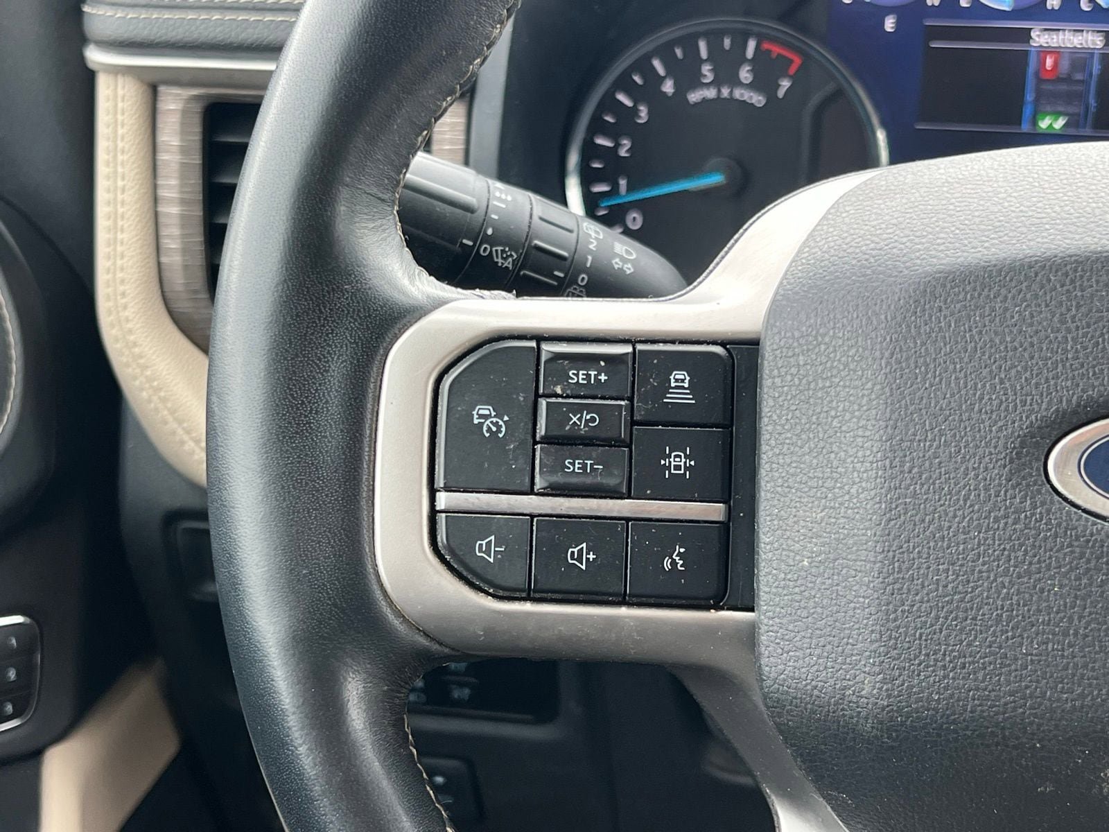 Used 2024 Ford Expedition Limited RWD image 33