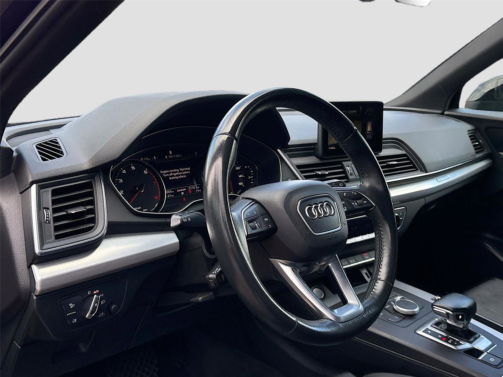 Used 2020 Audi Q5 2.0T Premium w/ Titanium Sport Package image 9