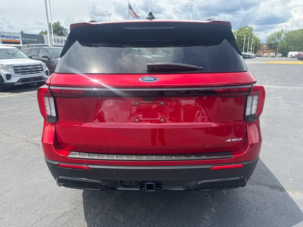 Used 2025 Ford Explorer ST-Line w/ Premium Package AWD/4WD image 8