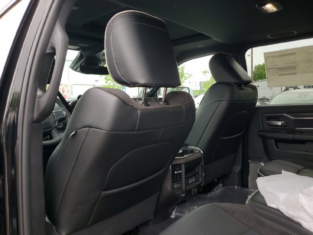 New 2026 RAM 3500 Laramie AWD/4WD image 14