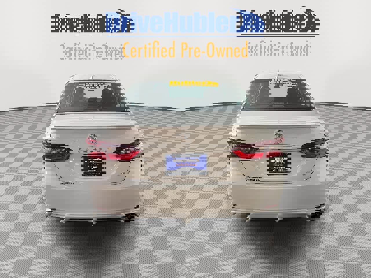 Used 2023 Toyota Camry SE image 5