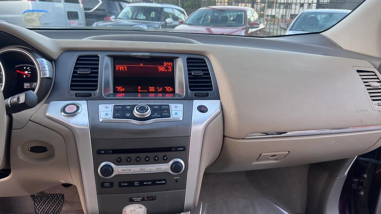 Used 2014 Nissan Murano S image 24