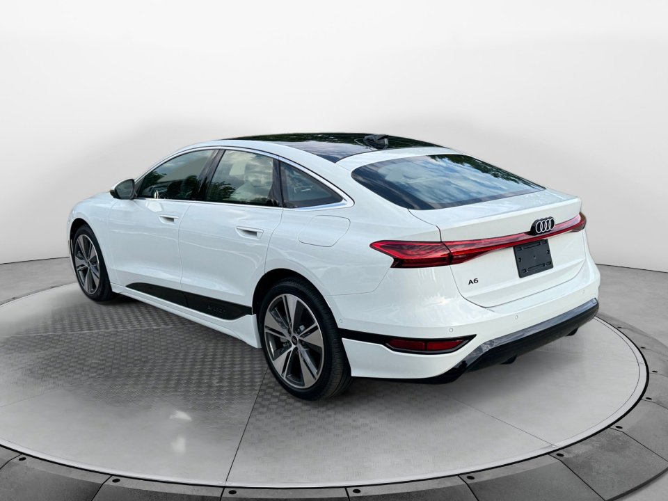 New 2025 Audi A6 e-tron Premium Plus image 5