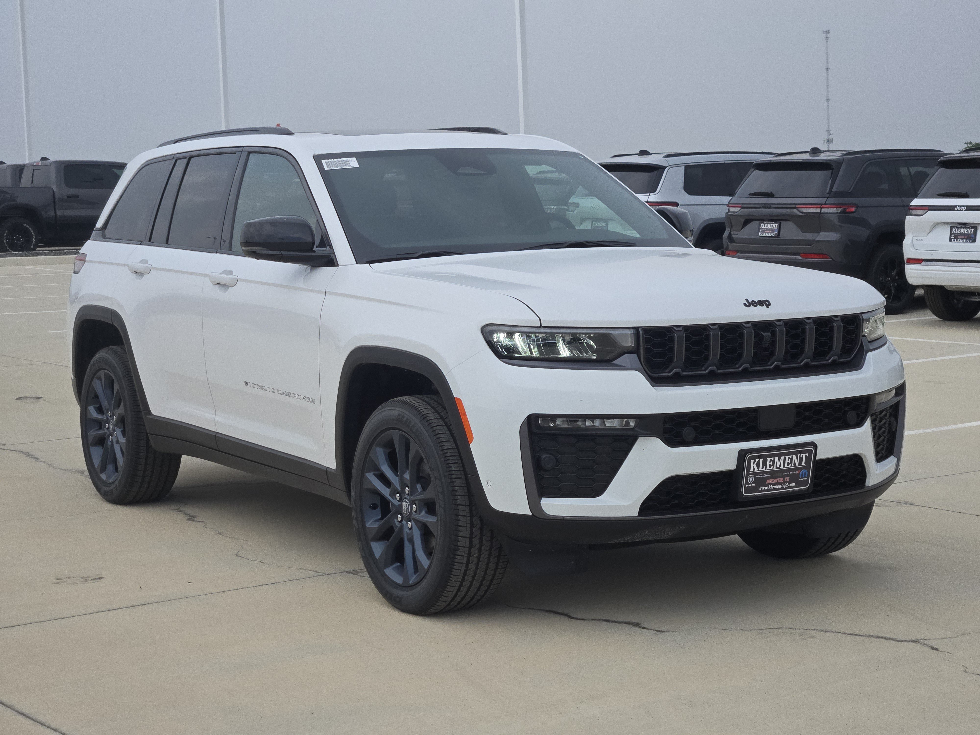 New 2026 Jeep Grand Cherokee Limited AWD/4WD image 3