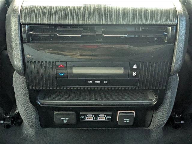 Used 2022 Jeep Wagoneer Series II image 16