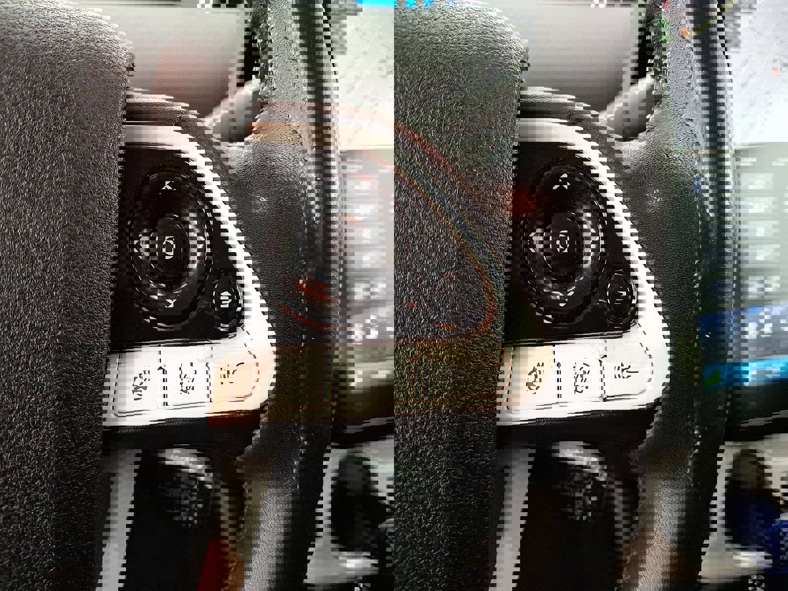 Used 2018 Toyota Prius Prime Advanced image 18