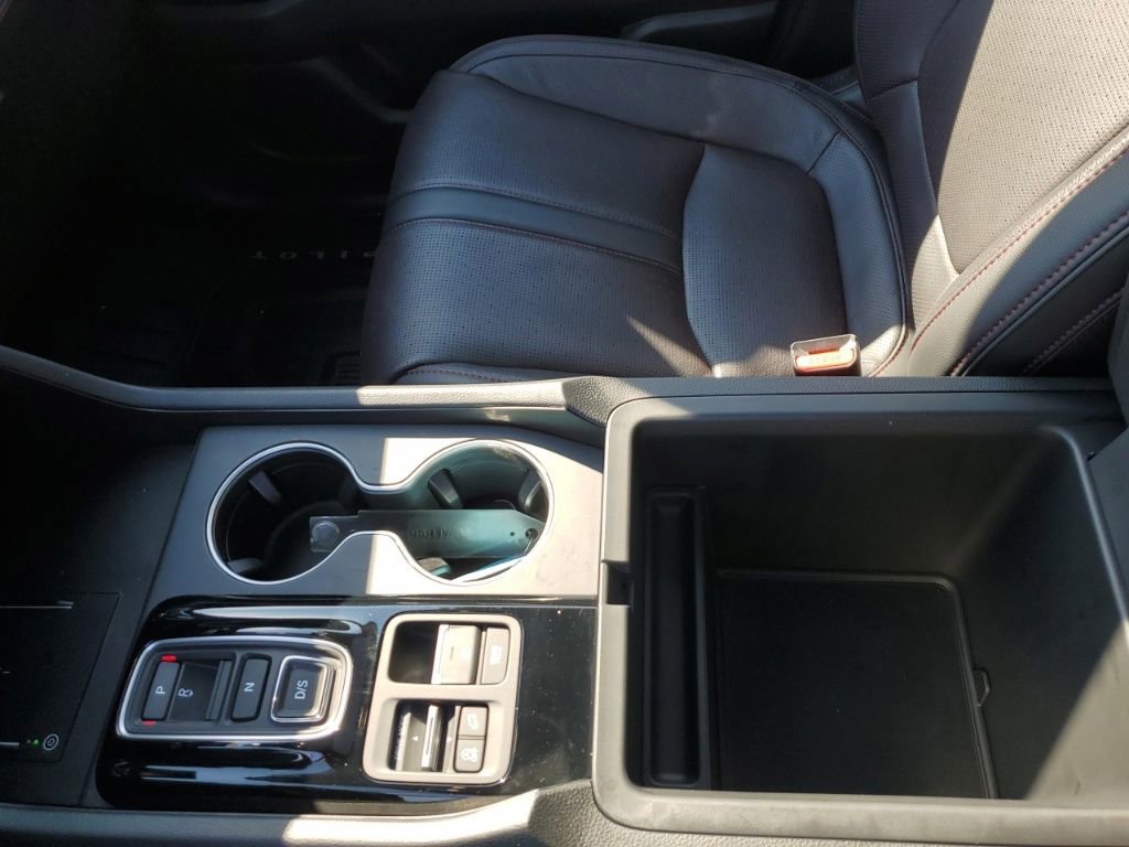 Used 2025 Honda Pilot Black Edition image 25