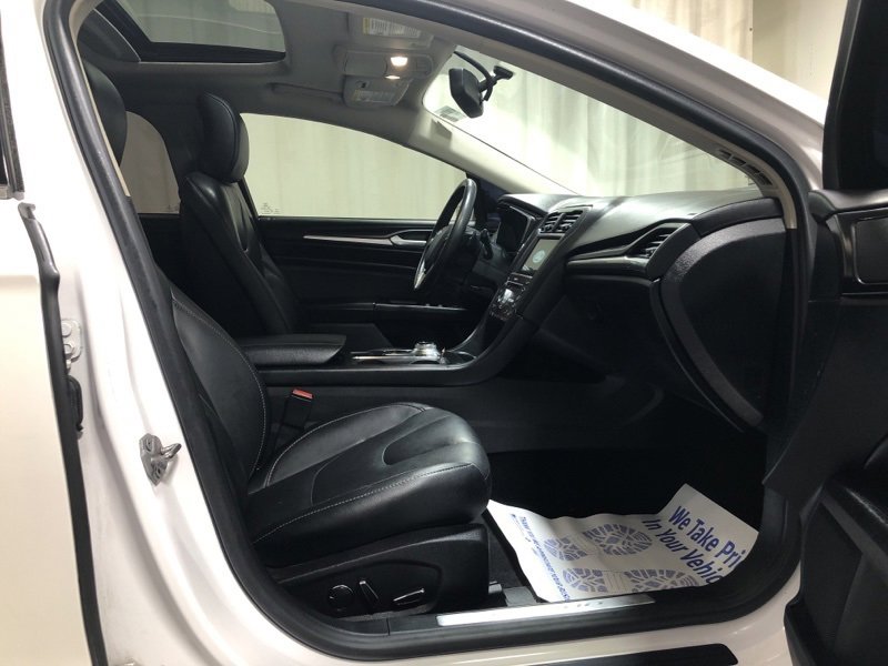 Used 2017 Ford Fusion Titanium image 13