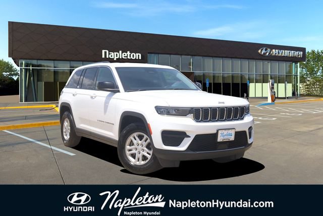 Used 2024 Jeep Grand Cherokee Laredo