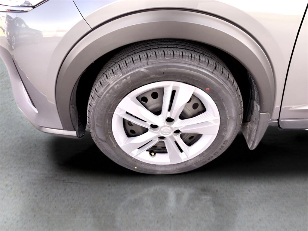 Used 2024 Nissan Kicks S image 10