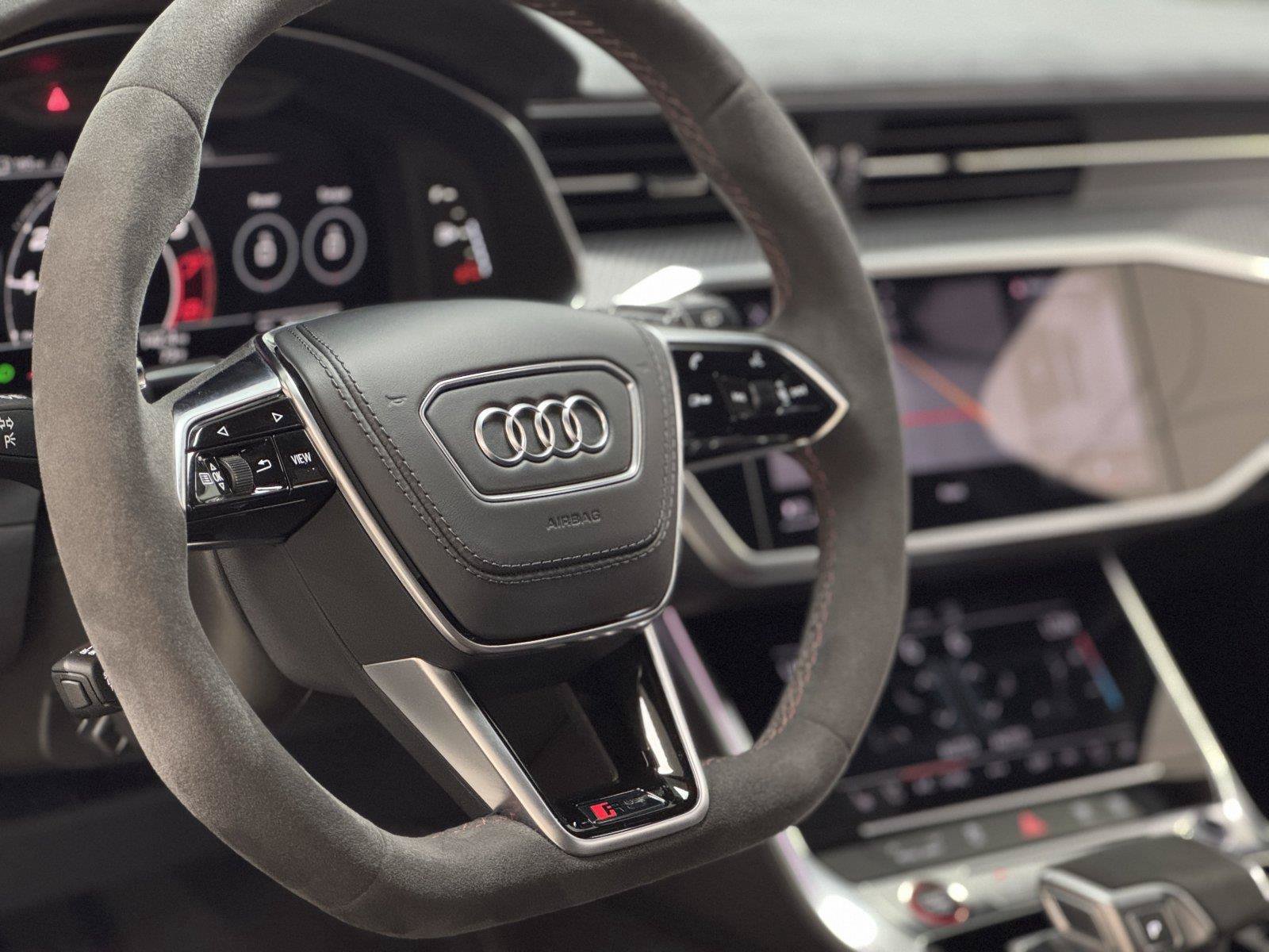 Certified 2025 Audi RS 6 performance AWD/4WD image 29