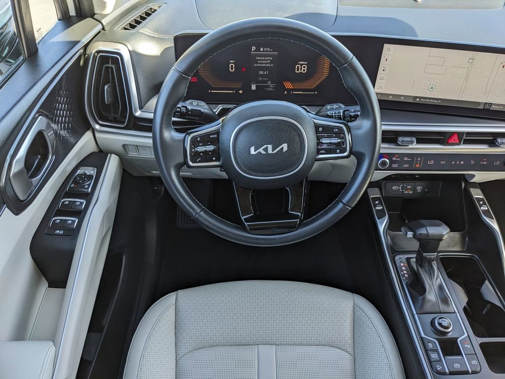 Certified 2024 Kia Sorento EX w/ Panoramic Sunroof Package image 14