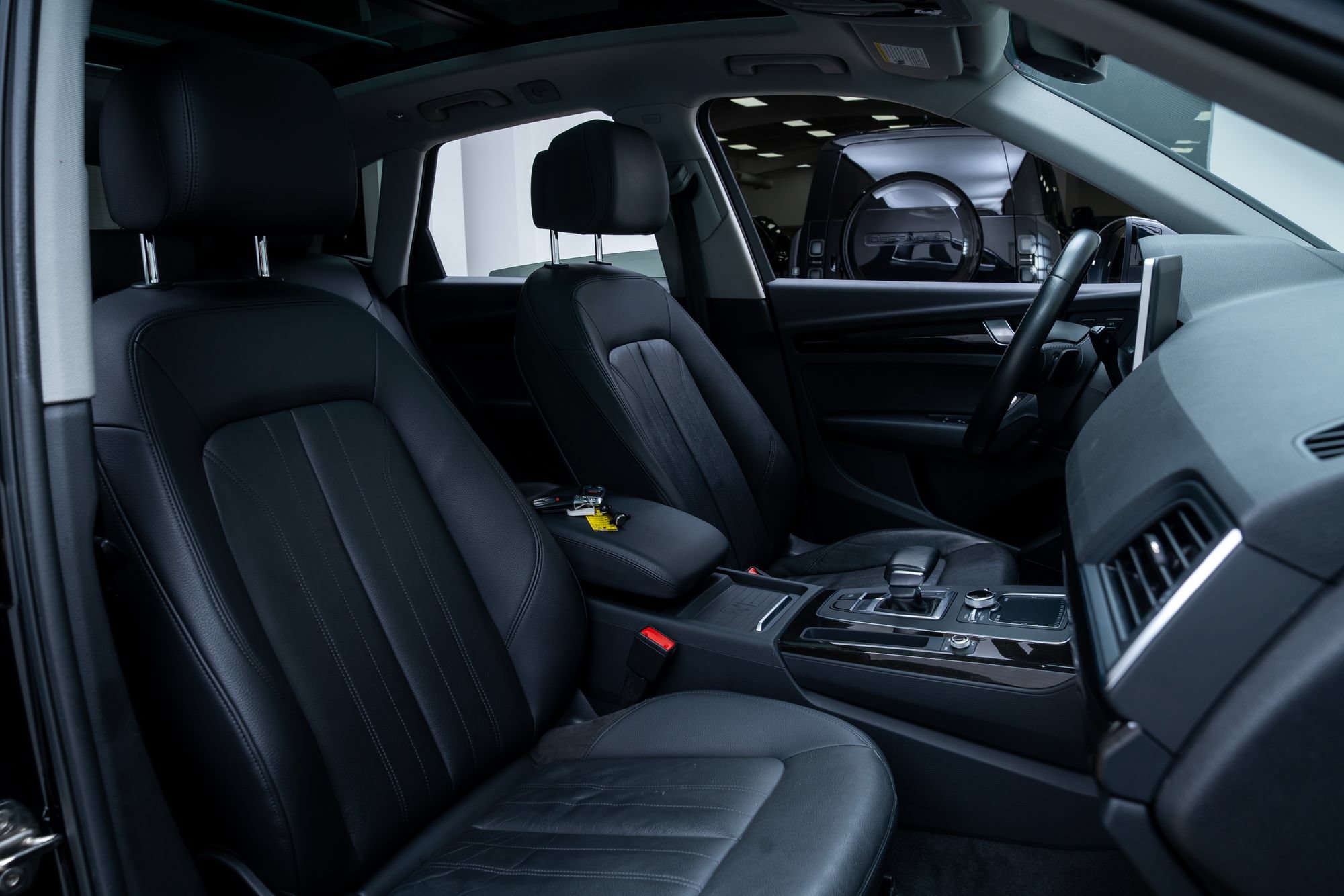 Used 2020 Audi Q5 e Premium w/ Convenience Package AWD/4WD image 27