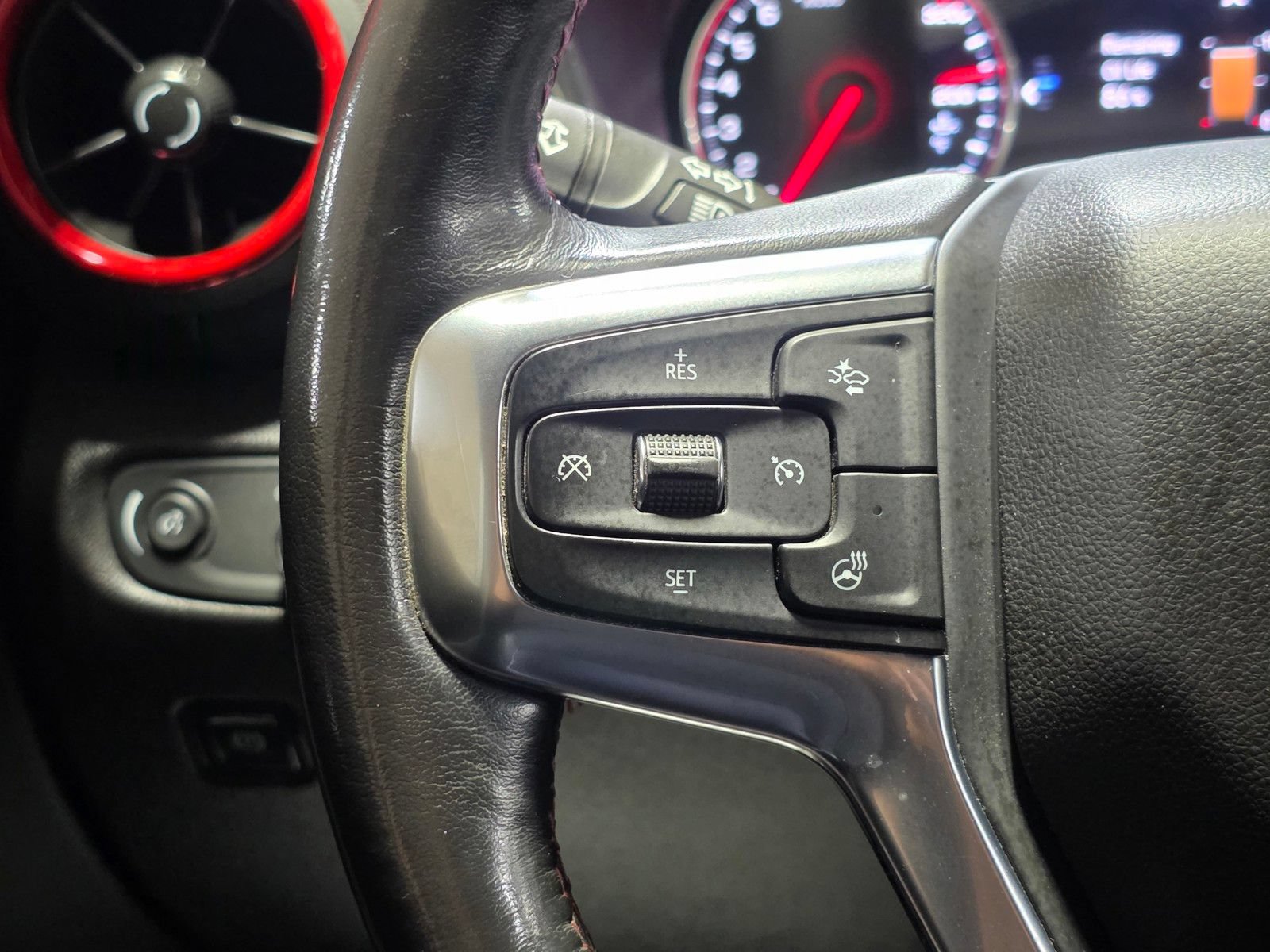 Used 2021 Chevrolet Blazer RS w/ Enhanced Convenience Package FWD image 32