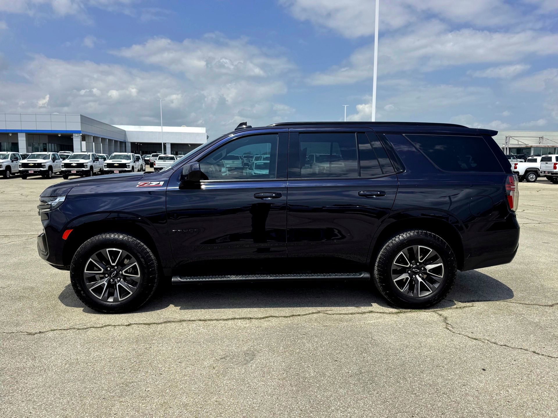 Used 2021 Chevrolet Tahoe Z71 w/ Rear Media and Nav Package image 10