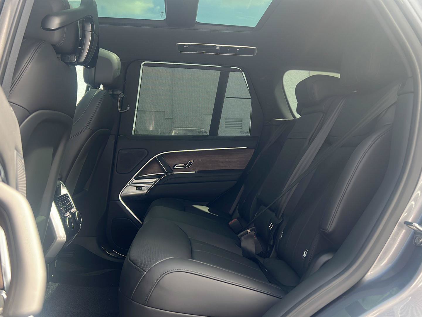 New 2026 Land Rover Range Rover SE AWD/4WD image 27