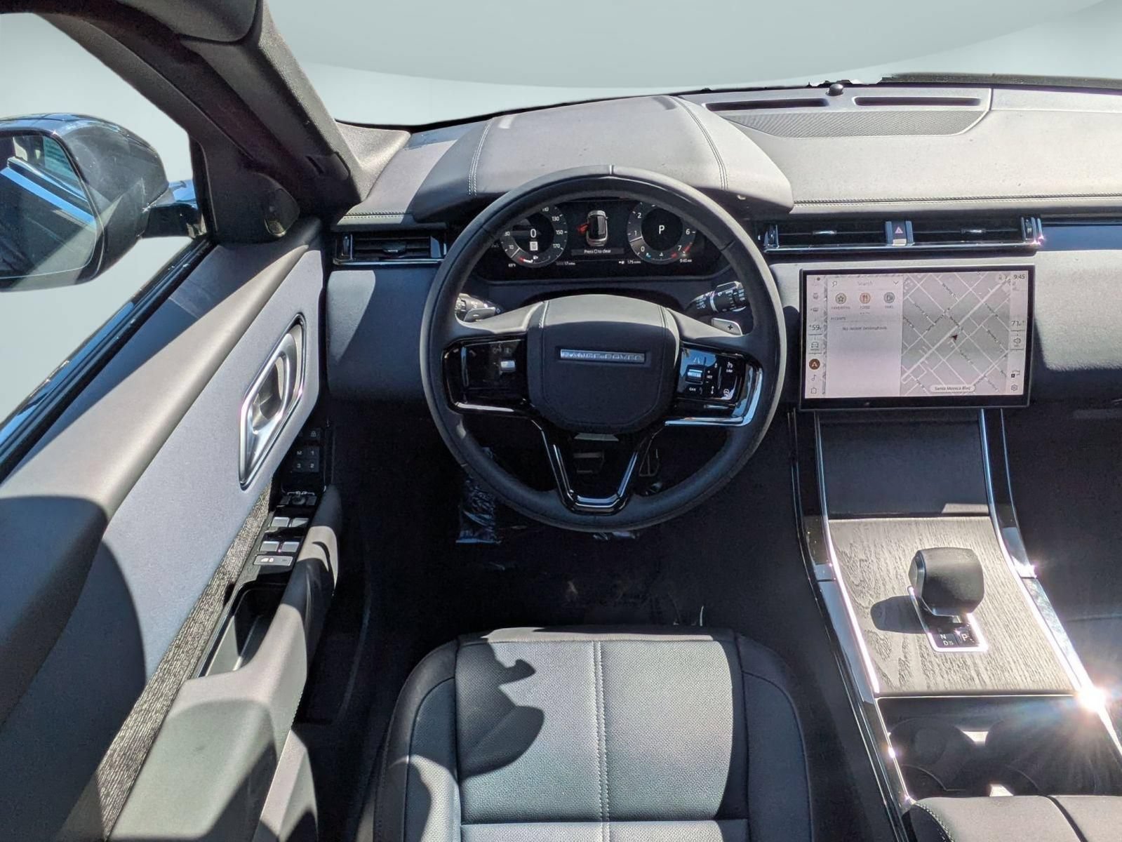New 2026 Land Rover Range Rover Velar Dynamic SE AWD/4WD image 25
