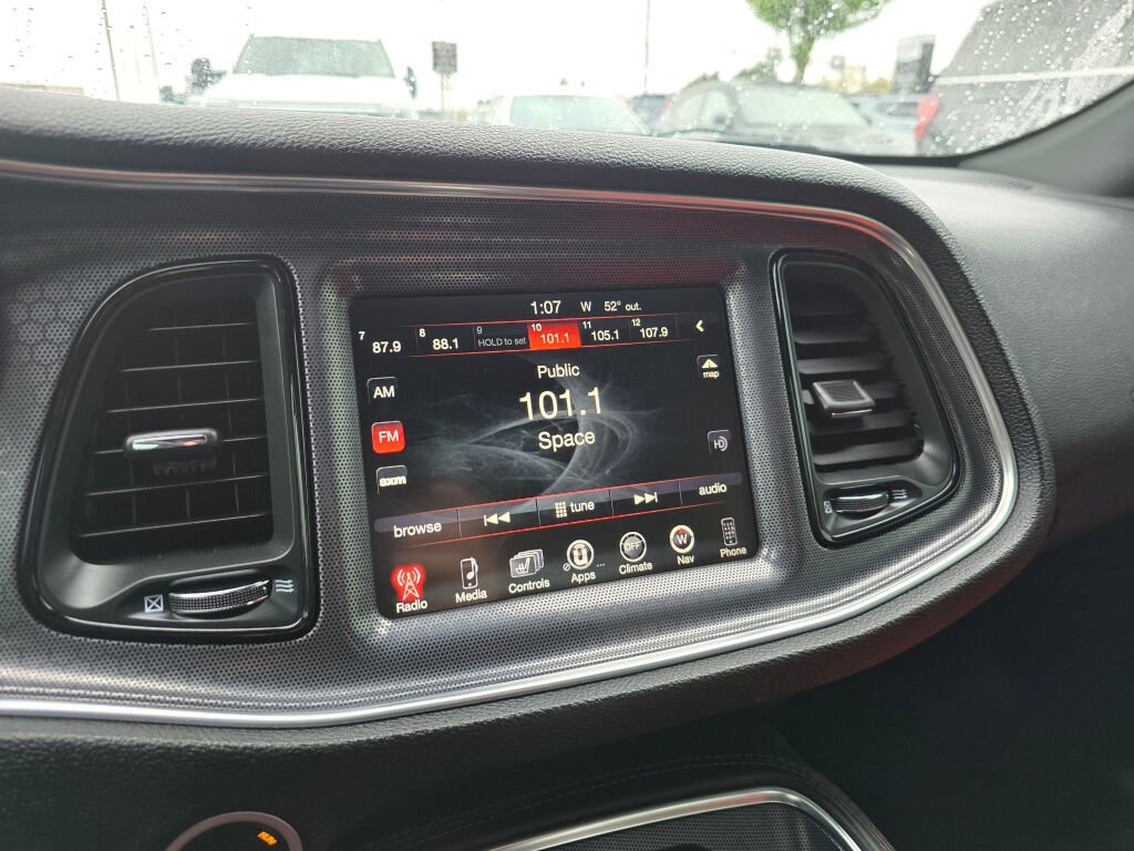 Used 2015 Dodge Challenger R/T Scat Pack RWD image 22