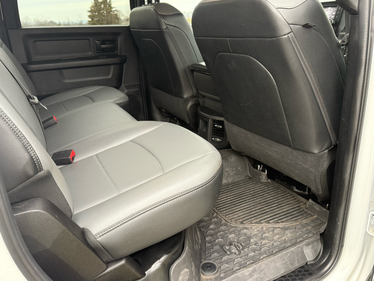 Used 2021 RAM 2500 Tradesman w/ Chrome Appearance Group image 25