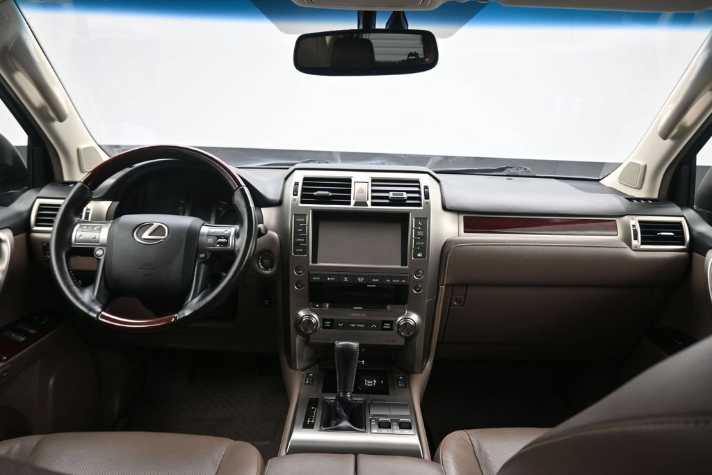 Used 2019 Lexus GX 460 Premium AWD/4WD image 47