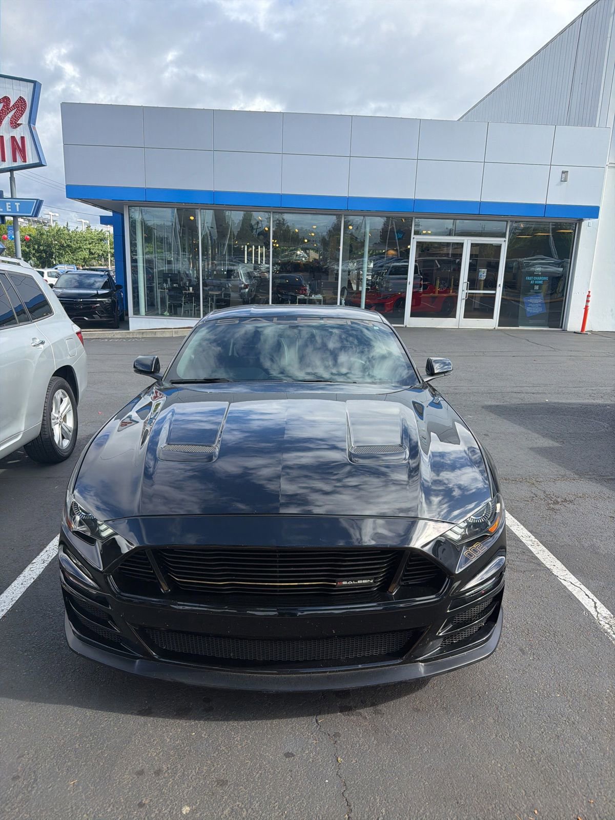 Used 2019 Ford Mustang GT Premium RWD image 2