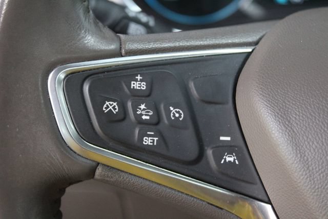 Used 2017 Chevrolet Malibu LT w/ True North Edition FWD image 16