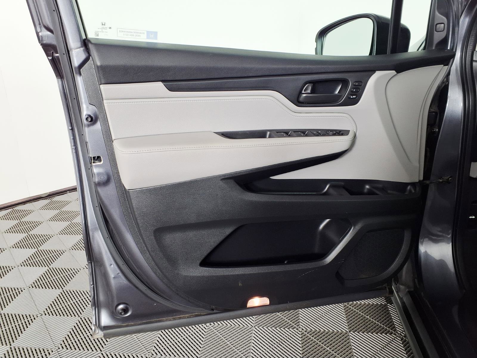 Used 2018 Honda Odyssey EX-L image 17