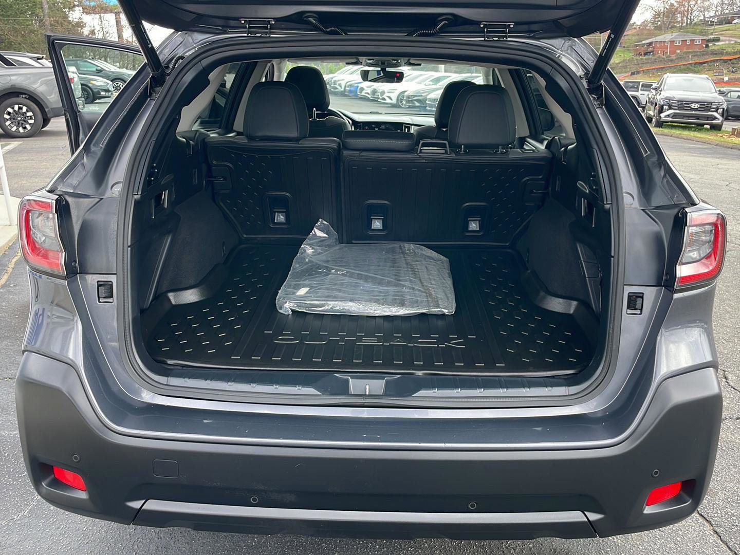 Used 2023 Subaru Outback Onyx Edition XT image 38