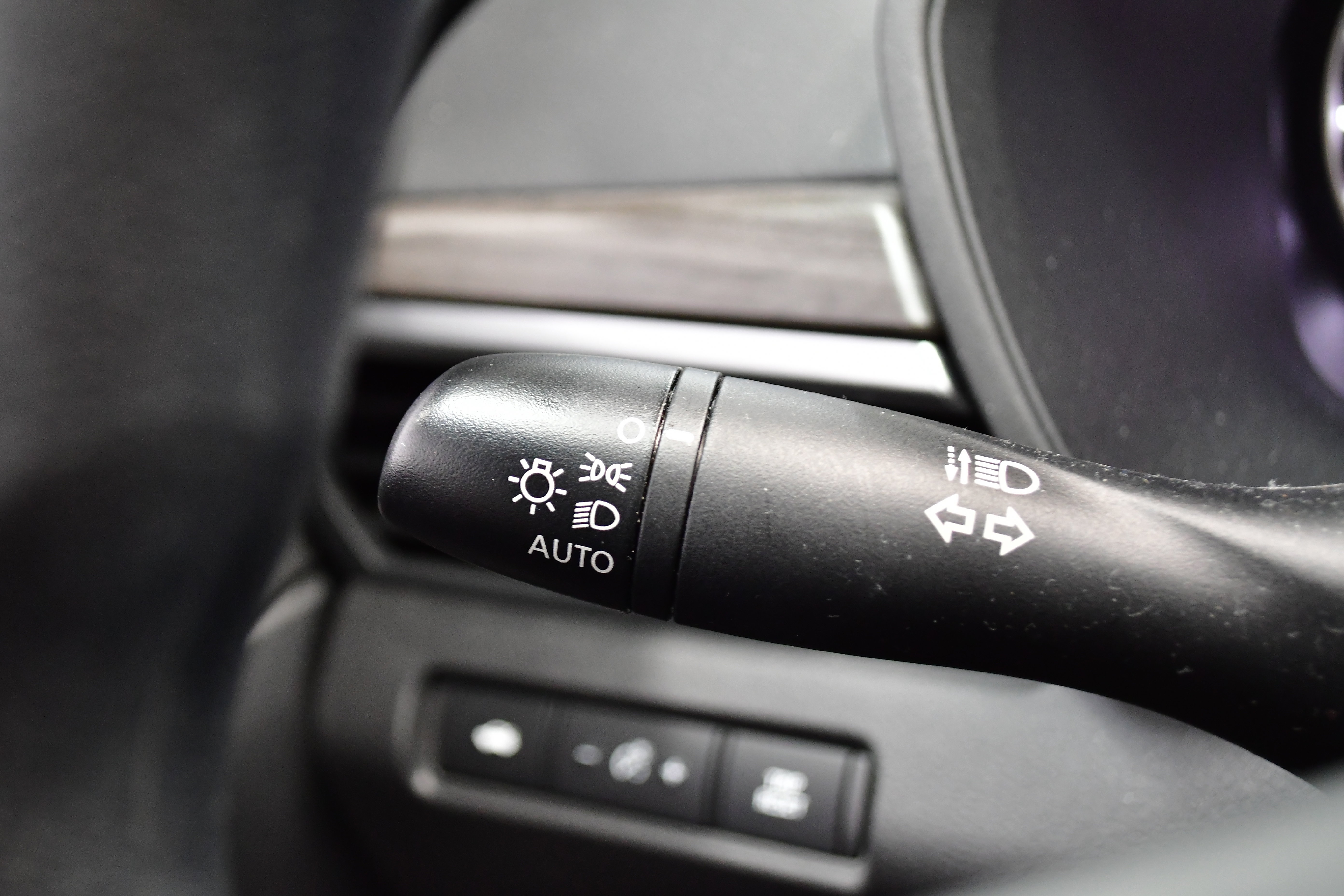 Used 2025 Nissan Altima 2.5 SV image 19