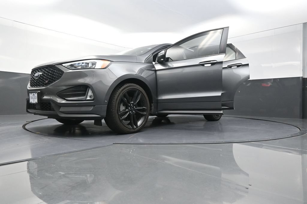 Used 2022 Ford Edge ST w/ Equipment Group 401A AWD/4WD image 34