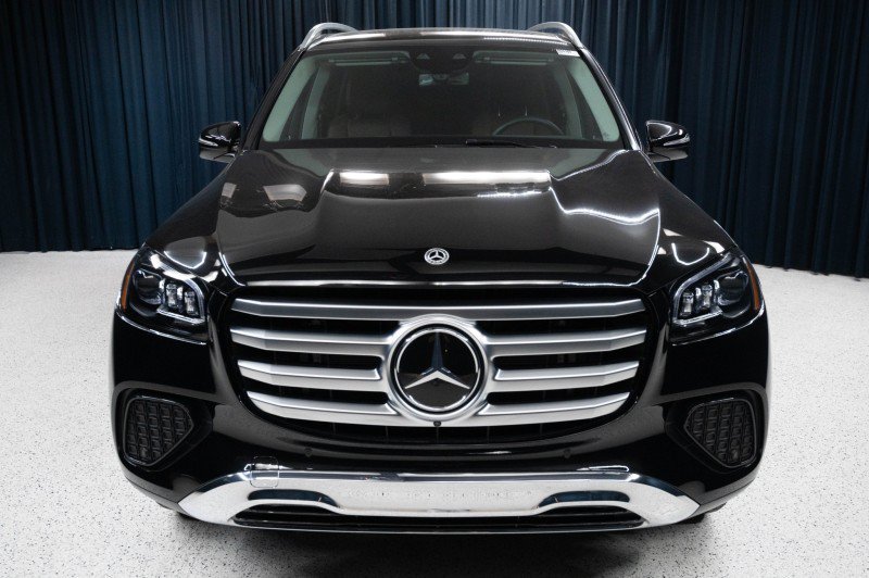 Certified 2026 Mercedes-Benz GLS 450 4MATIC image 2