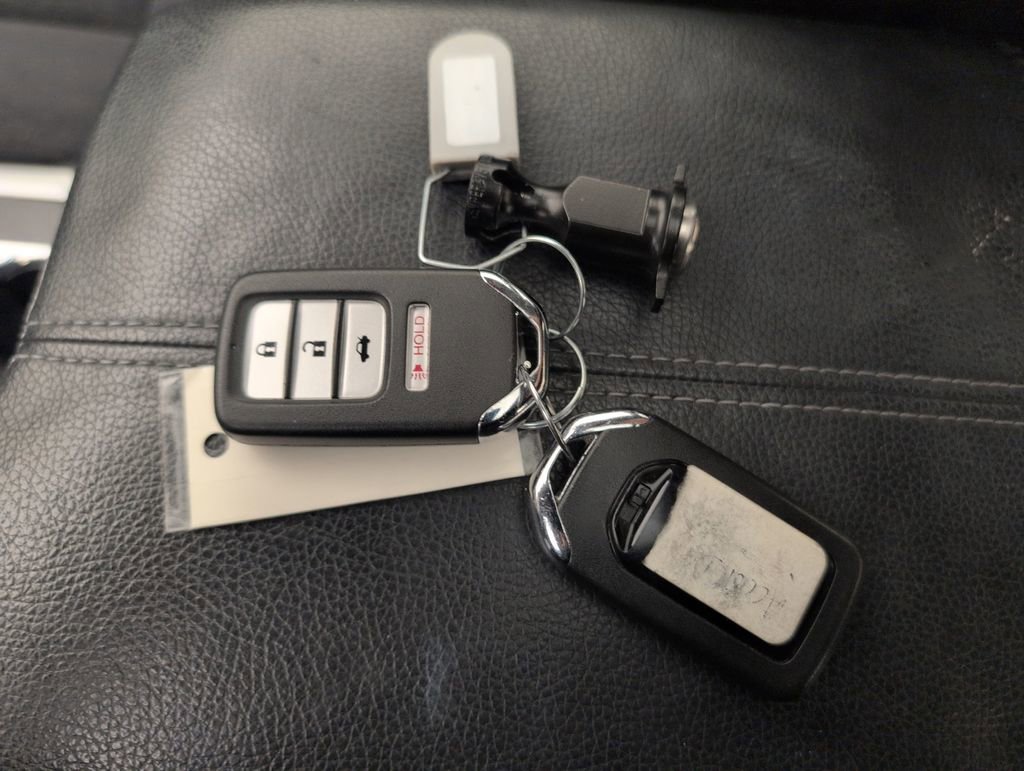 Used 2015 Honda Accord EX image 35