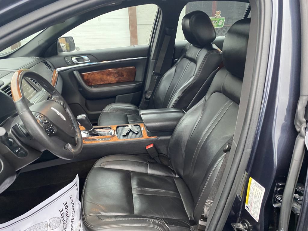 Used 2014 Lincoln MKS AWD w/ Equipment Group 101A image 13